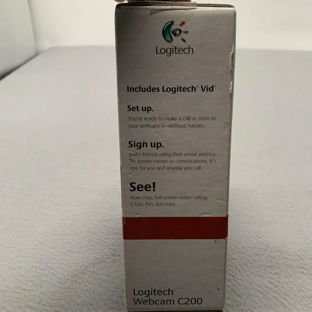 Logitech Webcam C200 USB V-U0011 Grey Black Built In Microphone Manual Focus NEW
